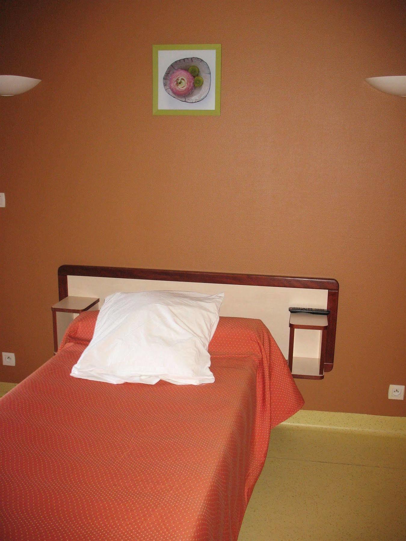 Home Du Buisson Hotel Des Familles Isle Exterior photo